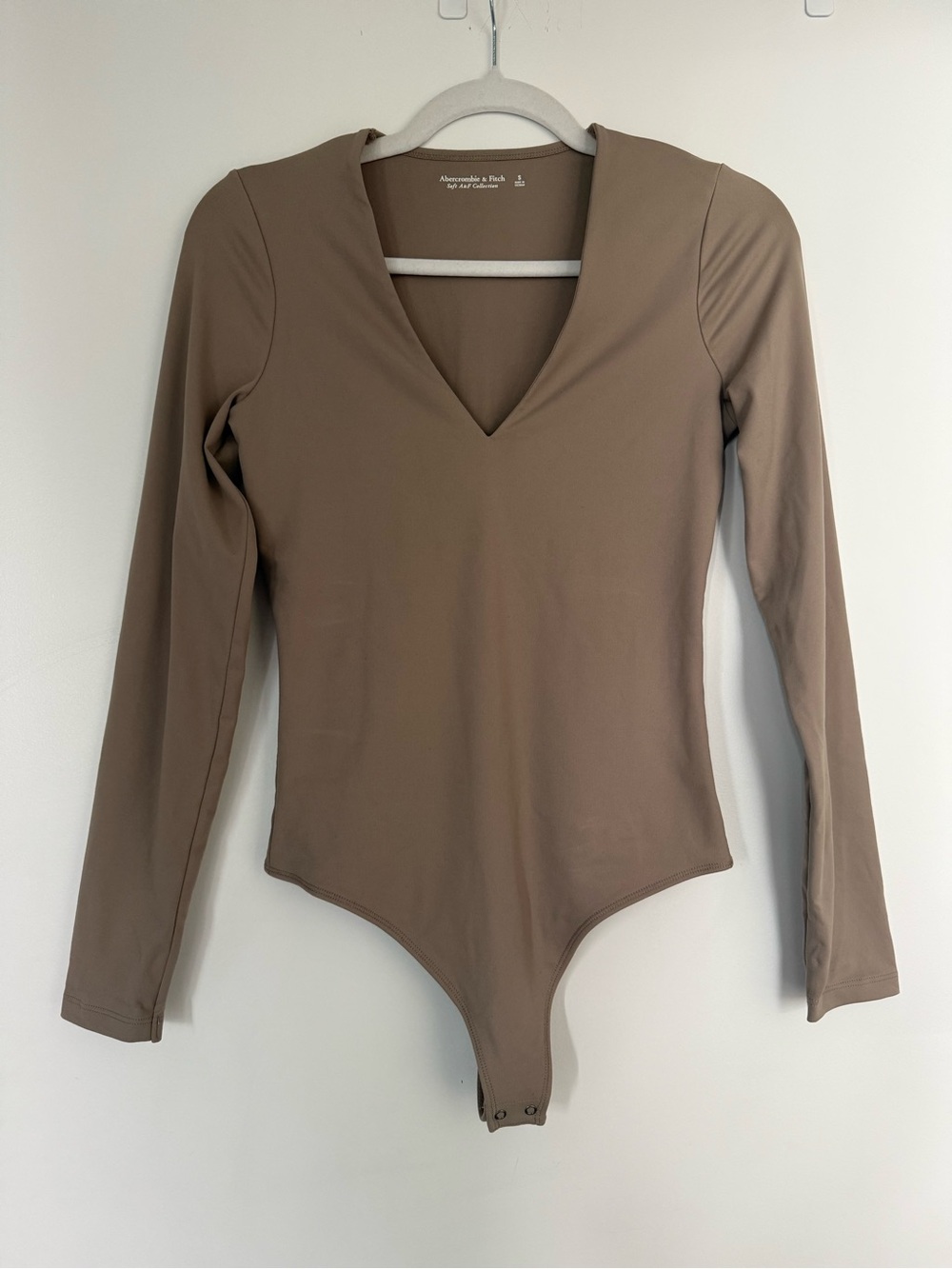 Abercrombie & Fitch Long Sleeve V-Neck One-Piece Bodysuit - Taupe